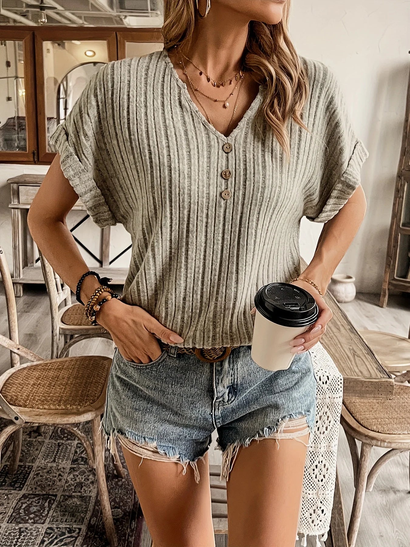 American Casual Style V-Neck Ribbed Knit Short-Sleeve T-Shirt for Women, Summer Loose Fit Slimming Batwing Sleeve Top, Versatile Short Base Shirt for Petite Figures