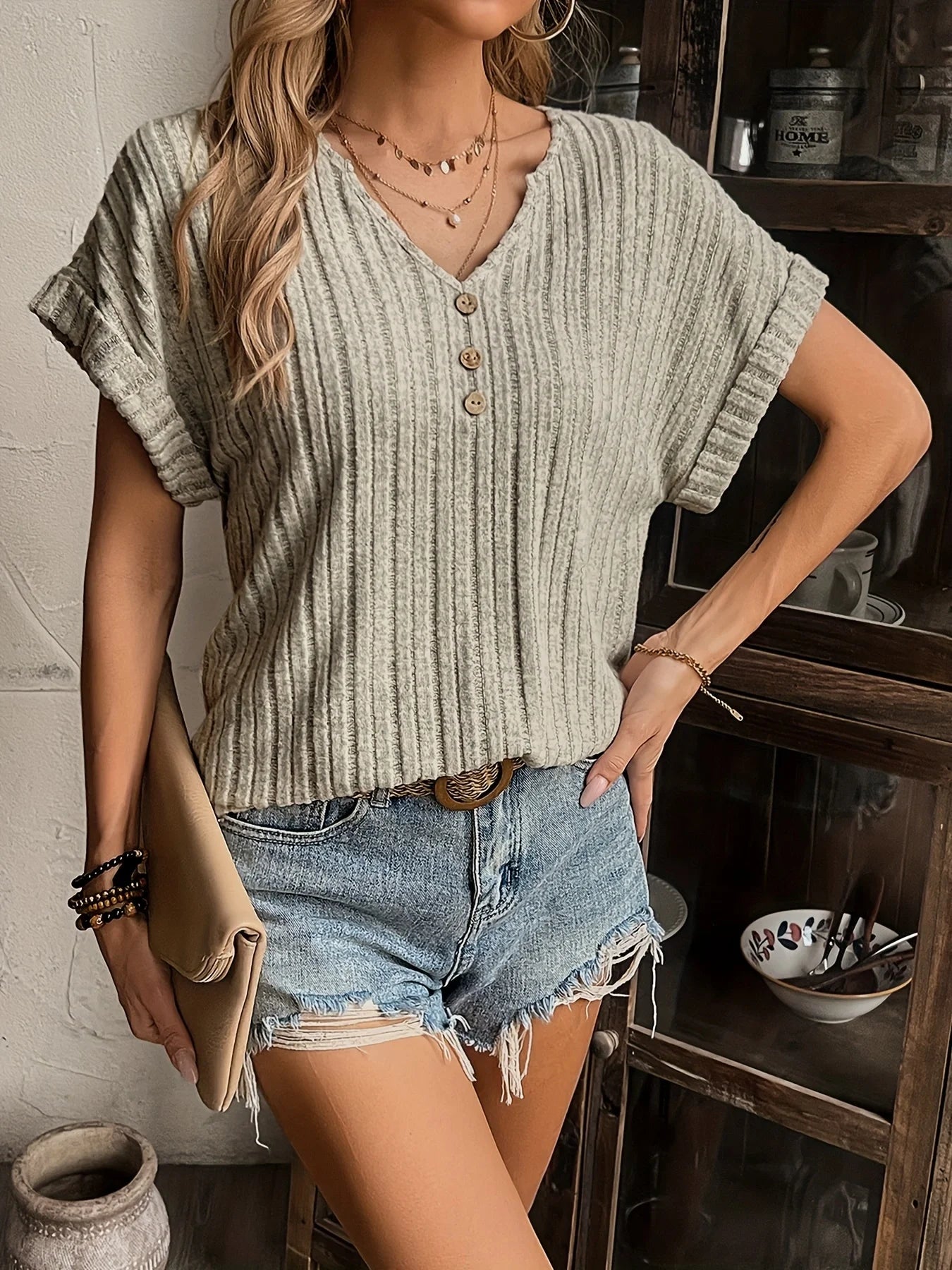 American Casual Style V-Neck Ribbed Knit Short-Sleeve T-Shirt for Women, Summer Loose Fit Slimming Batwing Sleeve Top, Versatile Short Base Shirt for Petite Figures